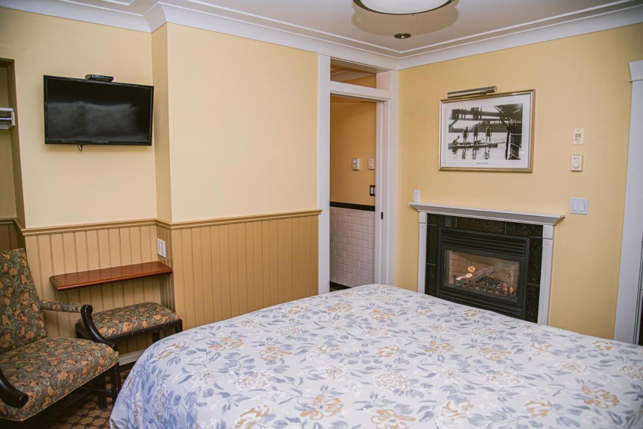 Salt Spring Inn Ганг Екстер'єр фото